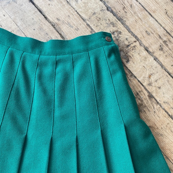 Vintage 1990s Pleated Wool Tennis Skirt Braemar by Jeremy Scott / 25" waist - Picture 7 of 9